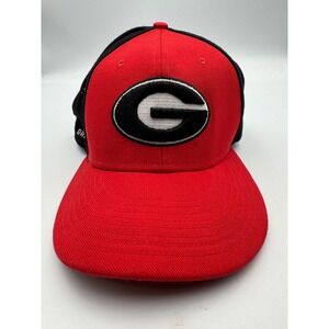 Nike True Dri-FIT Georgia Bulldogs Hat Red Black Snapback Perforated Mesh Cap